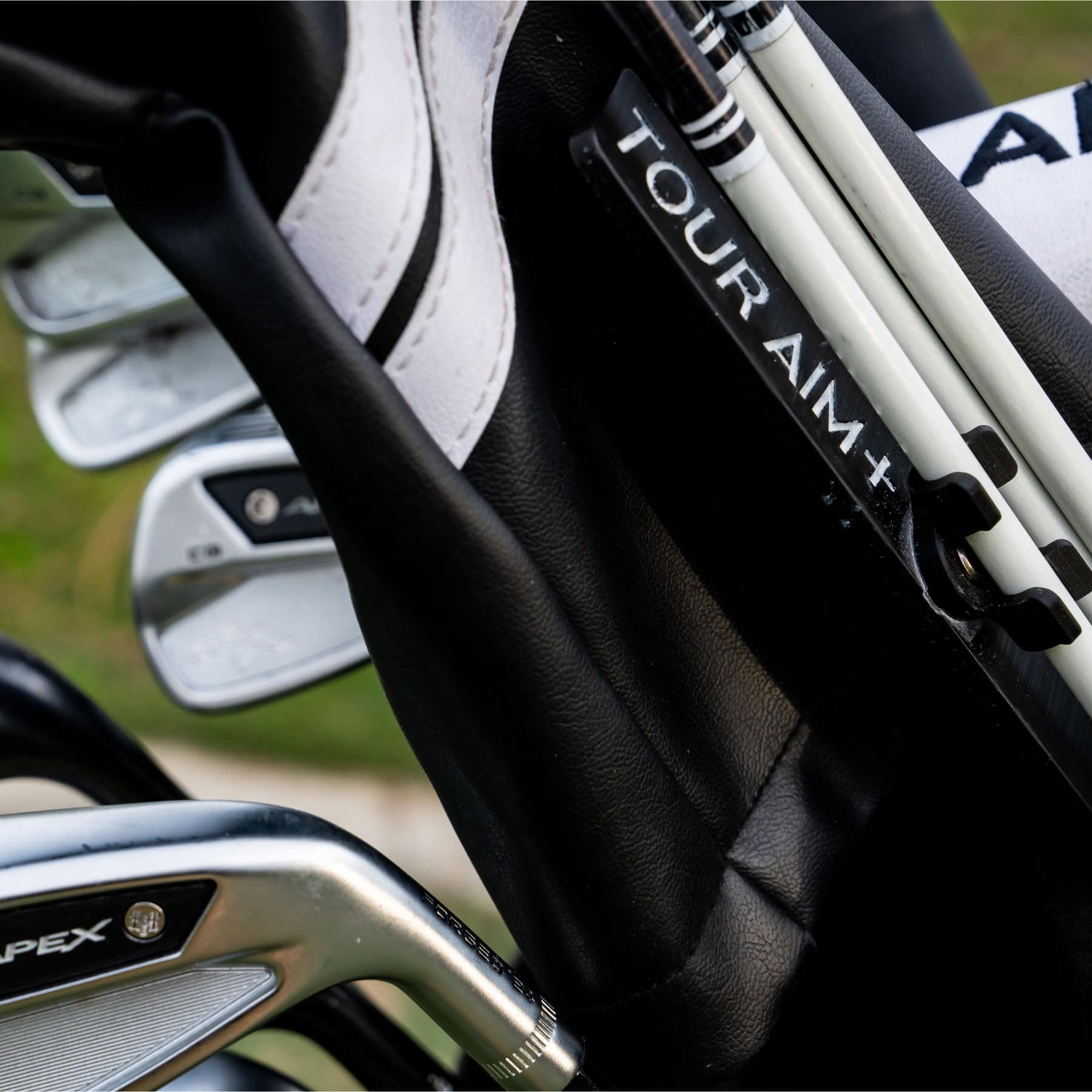 10_c6266520-9f18-47d5-8c34-373fdec8955f_1800x1800